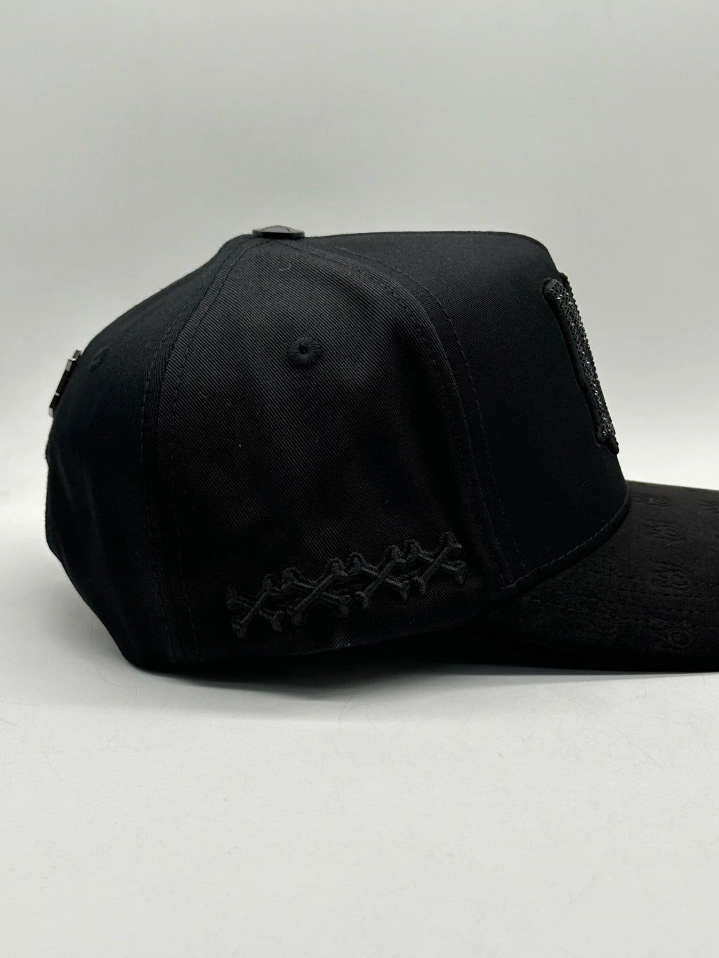 GORRA BIG BOSS // AMIRI CRISTAL TOTAL BLACK